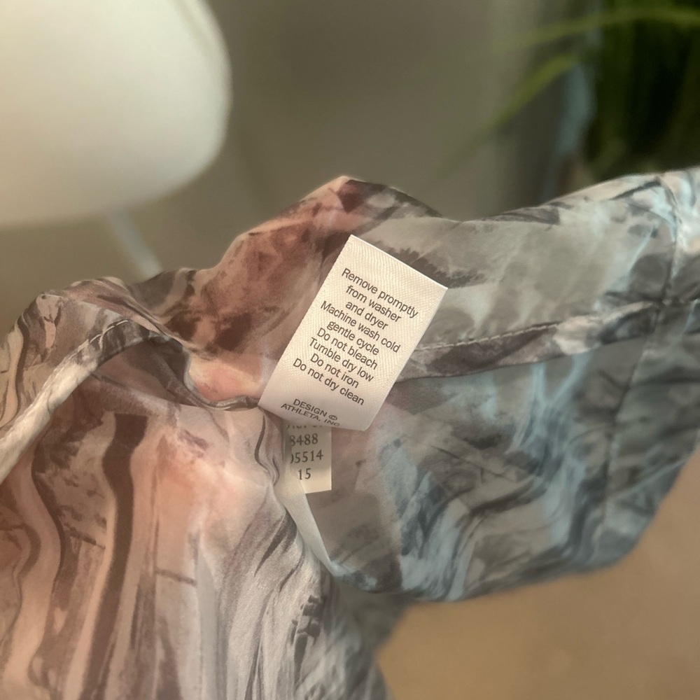 Athleta Inspire hooded vest lightweight Zip sleeveless Utility Jacket Gray Print - Picture 12 of 14
